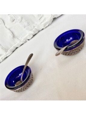 ANTIQUE WEBSTER STERLING SILVER SALT CELLARS SET WITH COBALT BLUE GLASS